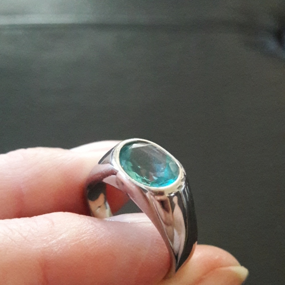 Pretty Blue Stone Ring